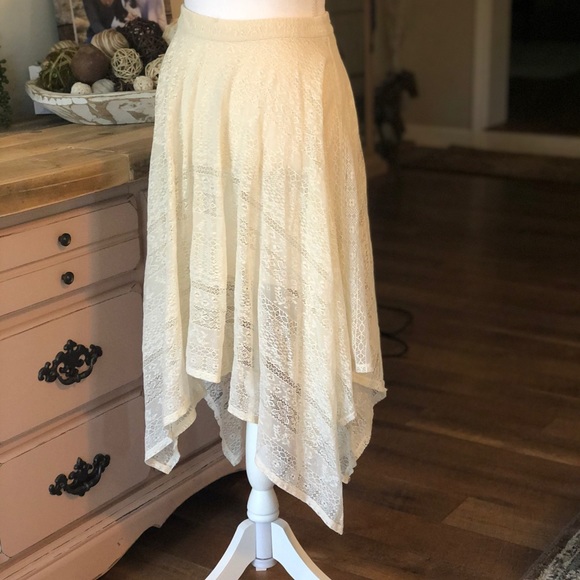 Hollister Lace Skirt - Picture 3 of 6